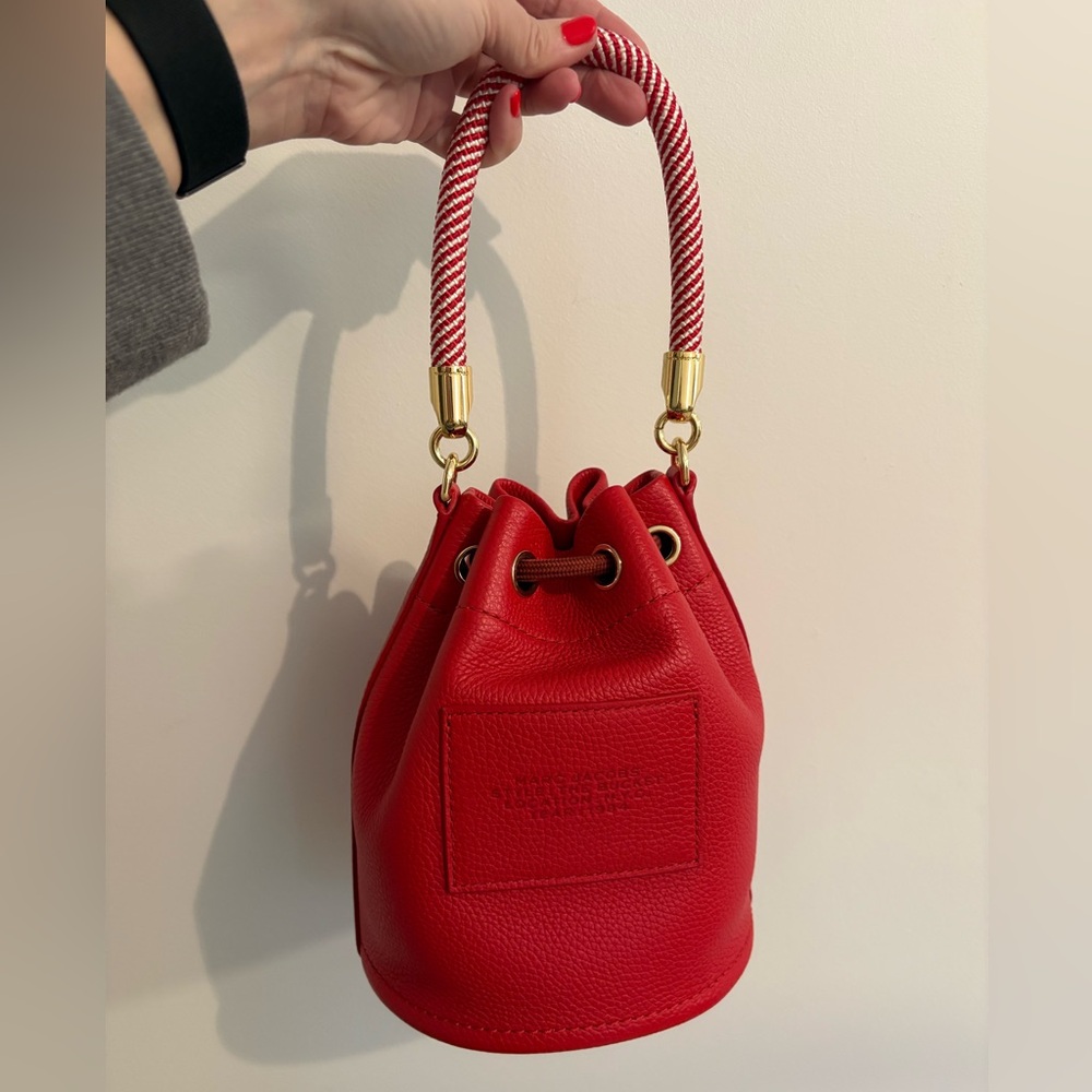 New Marc Jacobs The Bucket Bag - Picture 4 of 12